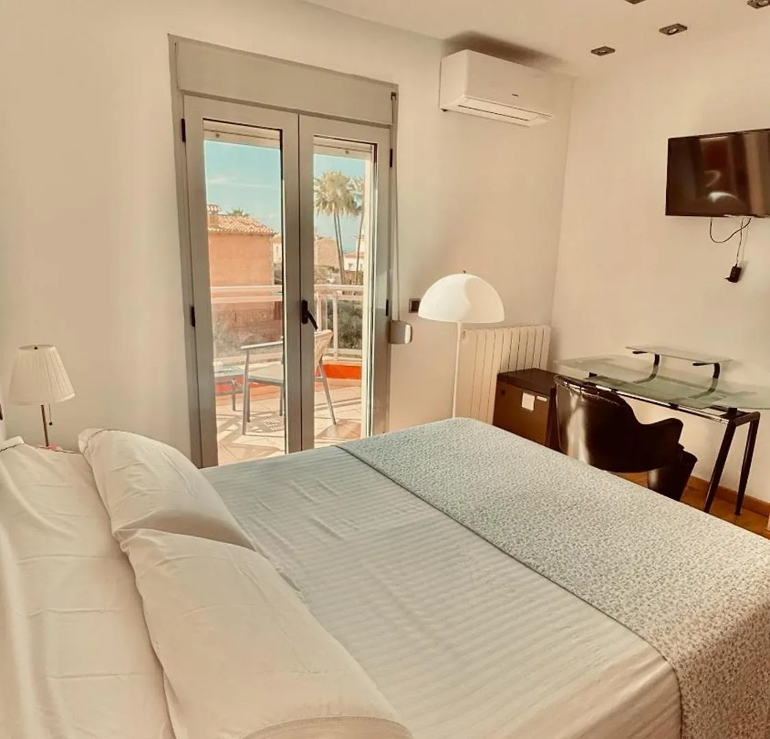 Red House Bed & Breakfast Llucmajor  Homestay Llucmajor (Mallorca)
