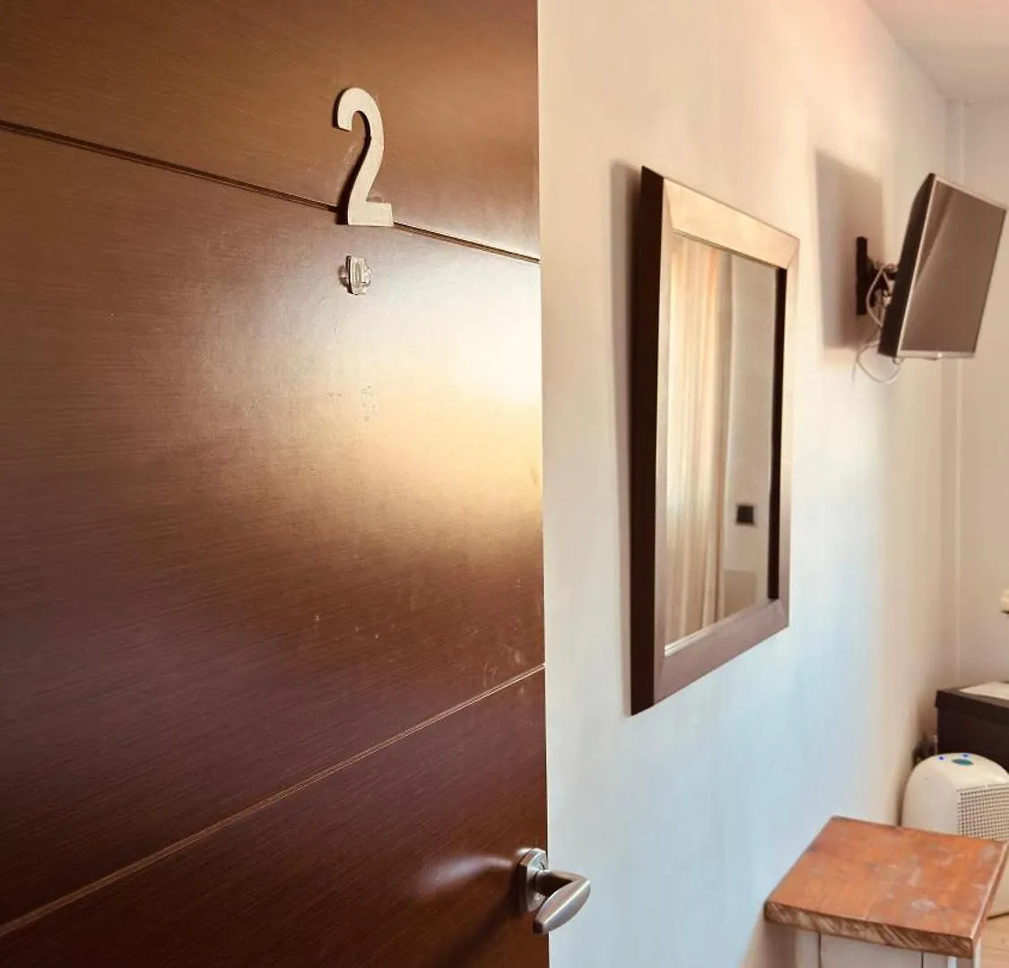Red House Bed & Breakfast Llucmajor  Homestay